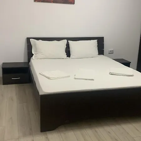 Hostel Cazino Sud *